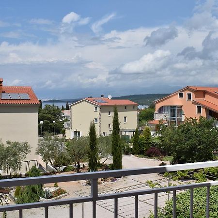 Apartments Green Oasis Малинска Экстерьер фото
