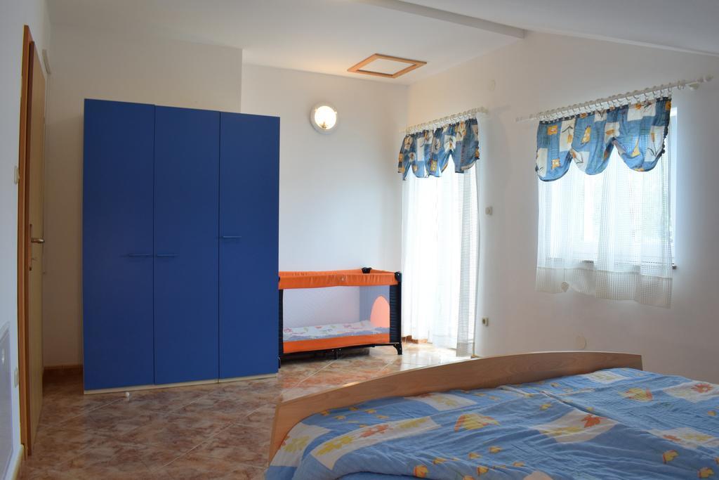 Apartments Green Oasis Малинска Экстерьер фото