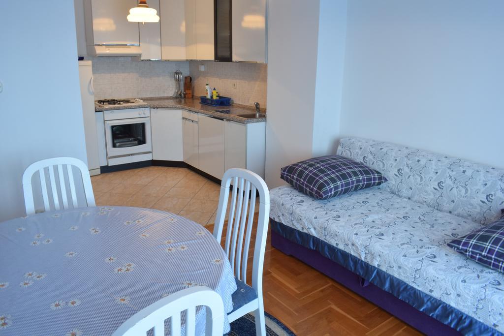 Apartments Green Oasis Малинска Экстерьер фото
